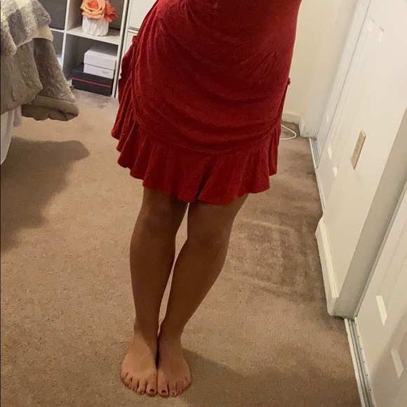 Red rust simple bottom ruffle dress - Picture 4 of 6